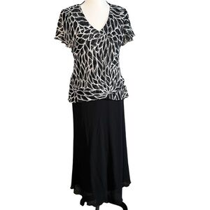 EnFocus Studio Women’s Layered Elegant Black Dress Size 6P Long